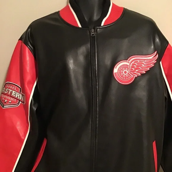 🔥🔥Vintage, chest =27, arm width 9, sleeves 26, shell polyvinyl, gorgeous 🔥 - Picture 1 of 9